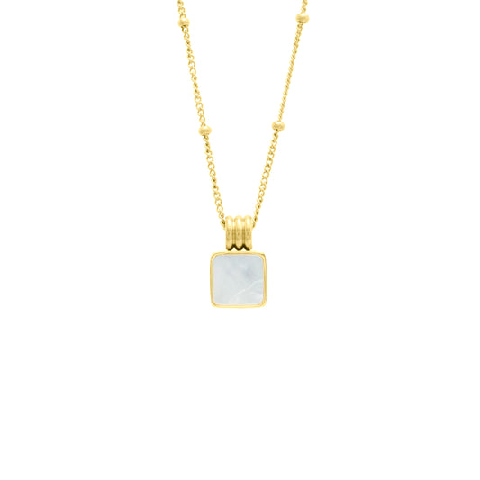 Phoebe necklace in gold