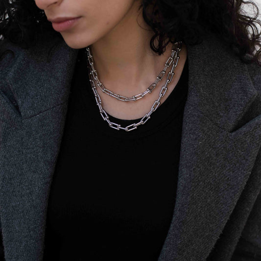 Mecia necklace in silver