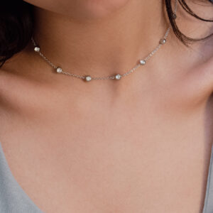 Dainty white Necklace ( sliver )